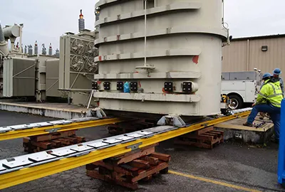 Synchronous lifting of transformer